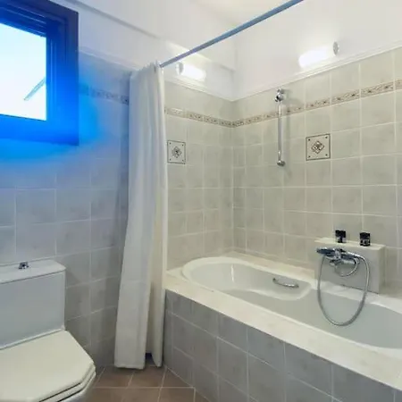 A Fringe Of Blue Lägenhet