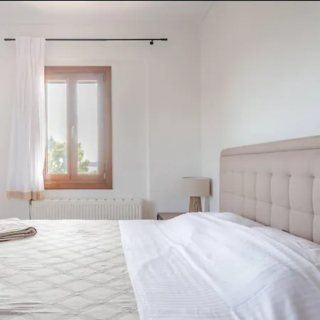 A Fringe Of Blue Lägenhet